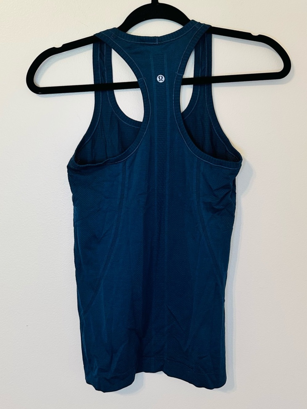 Lululemon Swiftly Tech Racerback
Tank Top 2.0 - Picture 2 of 3